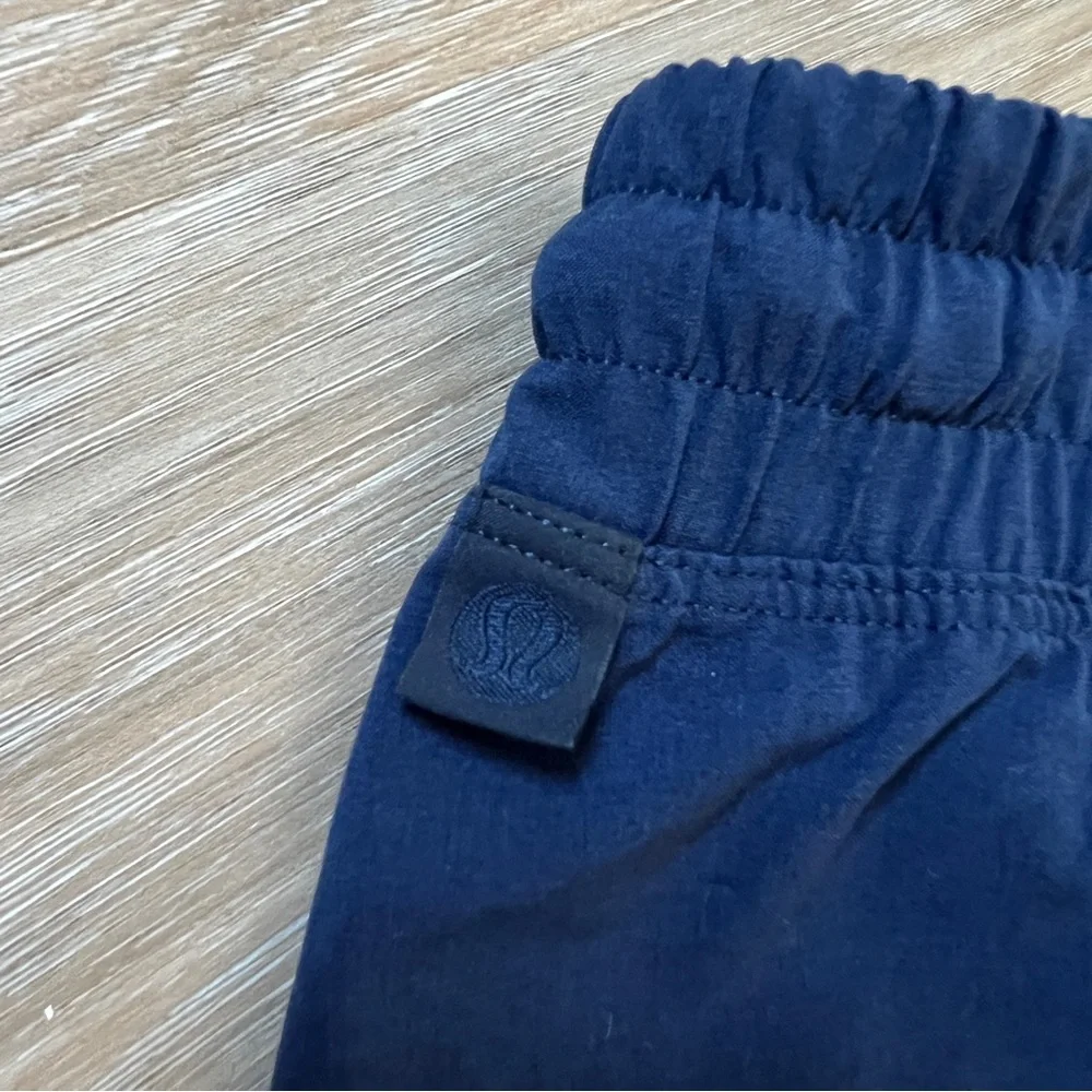Lululemon Men’s Navy Blue Athletic Gym Shorts w/ Liner Size M - Picture 4 of 6